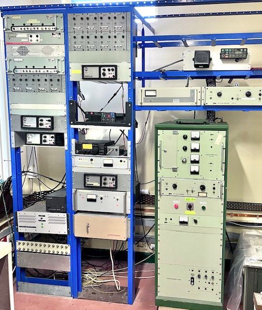 VK2WI HF transmitters